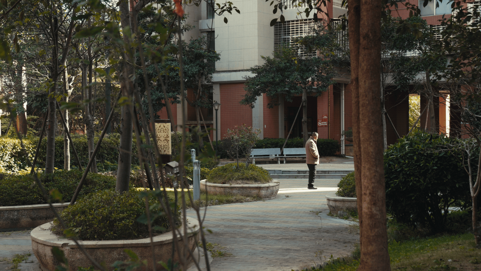 Tide_Stills_PNG_5